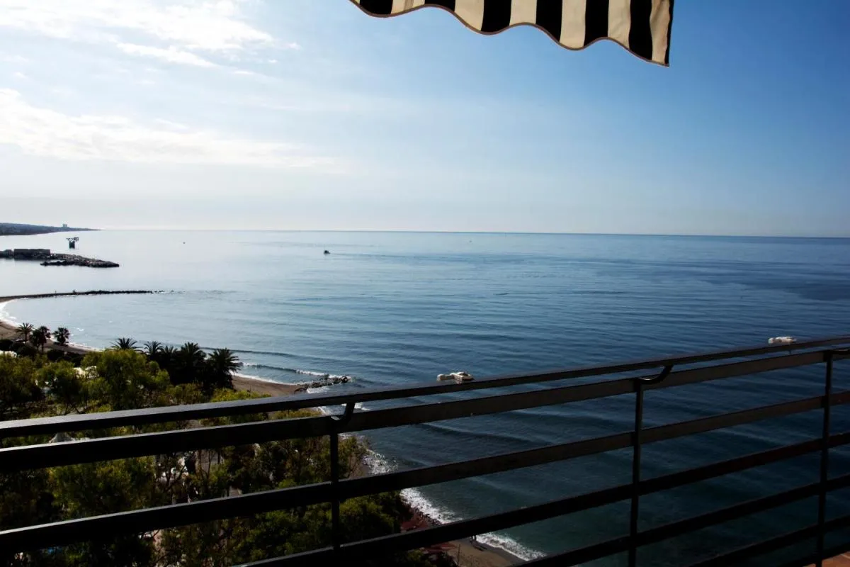 Image 5 of Apartment in Marbella First Line Beach Apto. 10-9