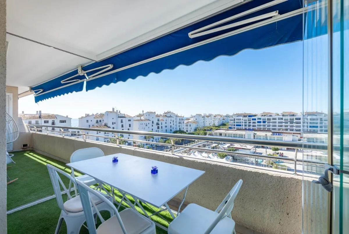 Image 4 of Apartment in Puerto Banus with pool views and parking