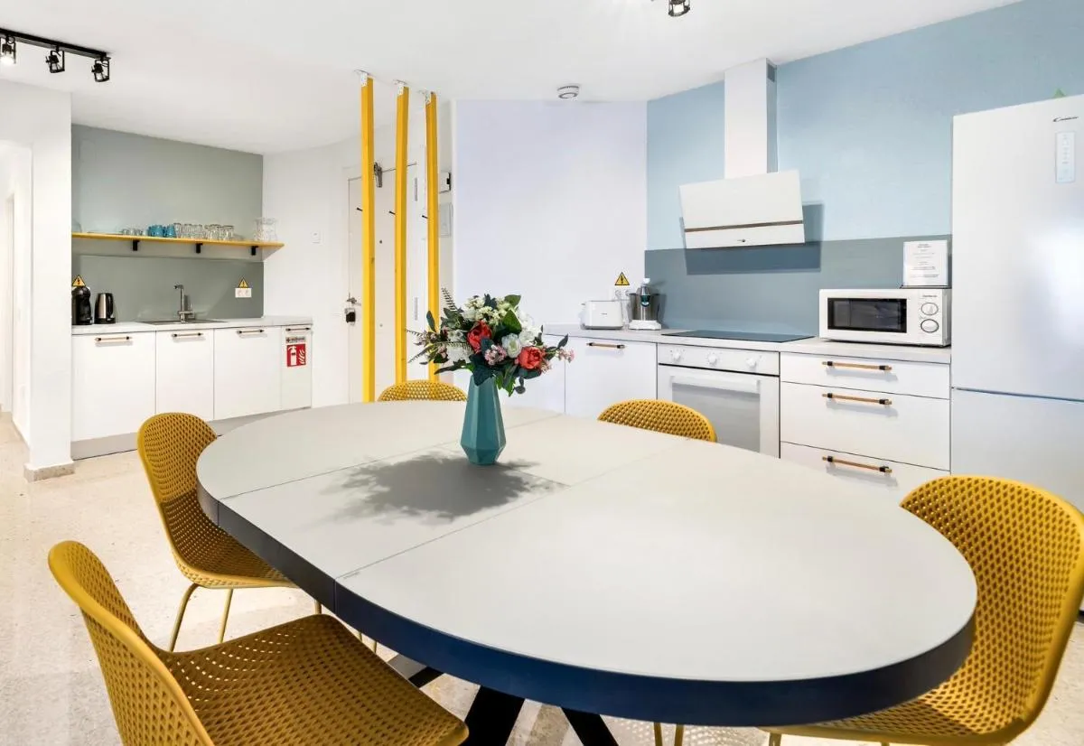 Image 3 of Apartment on the first line of the sea with a view and free parking