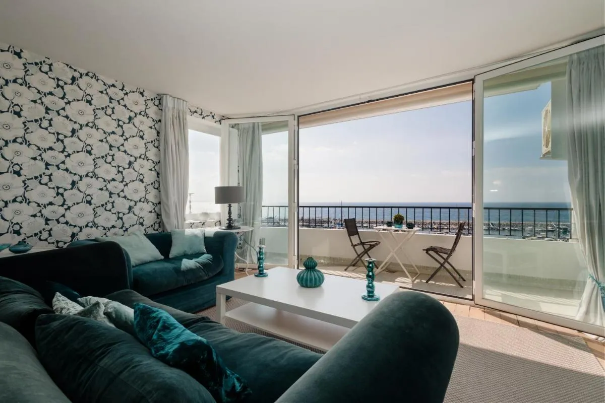 Image 1 of Apartment with stunning sea views, Puerto Banús