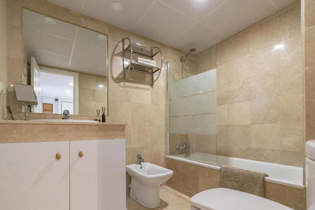 Image of Ático familiar con terraza y bonitas vistas al mar en Marbella – Rio Real 282G