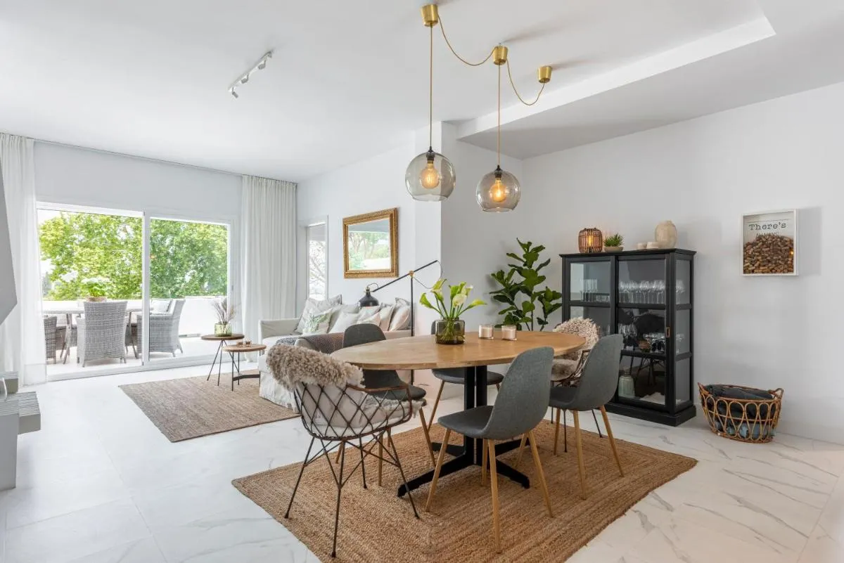 Image 3 of Azahara 2, Contemporary Scandinavian style open plan apartment with 2 terraces