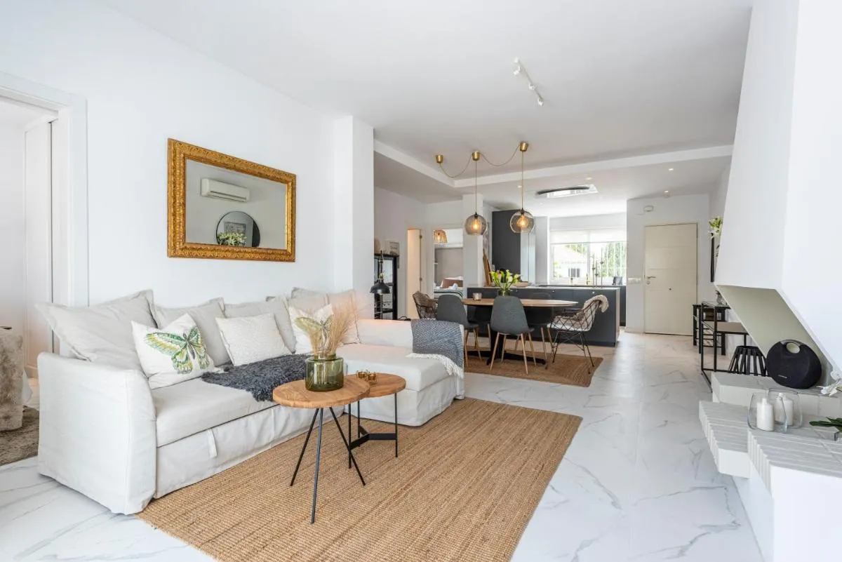 Image 5 of Azahara 2, Contemporary Scandinavian style open plan apartment with 2 terraces