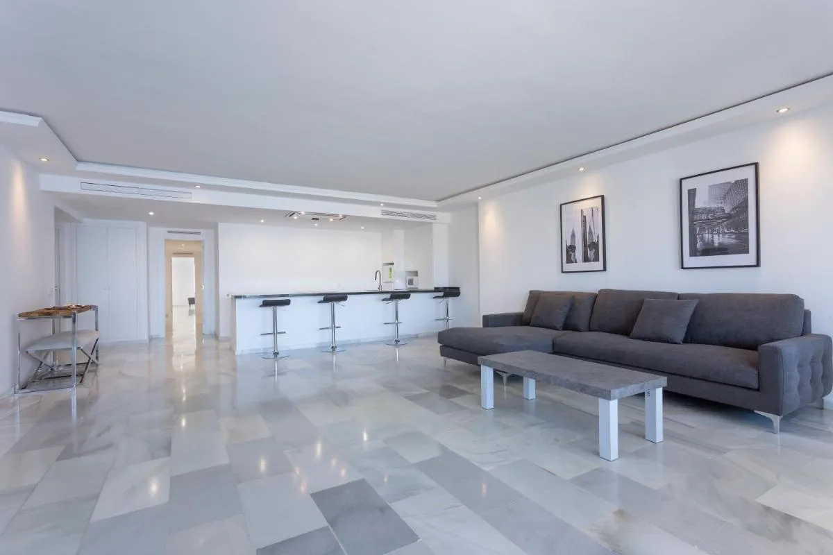 Image 3 of B51 Executive Flats Marbella