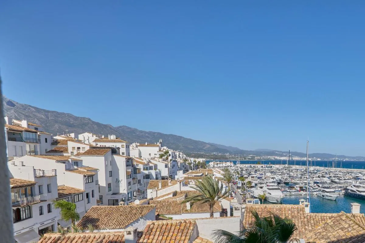 Image 1 of BENAbOLA PUERTO BANUS