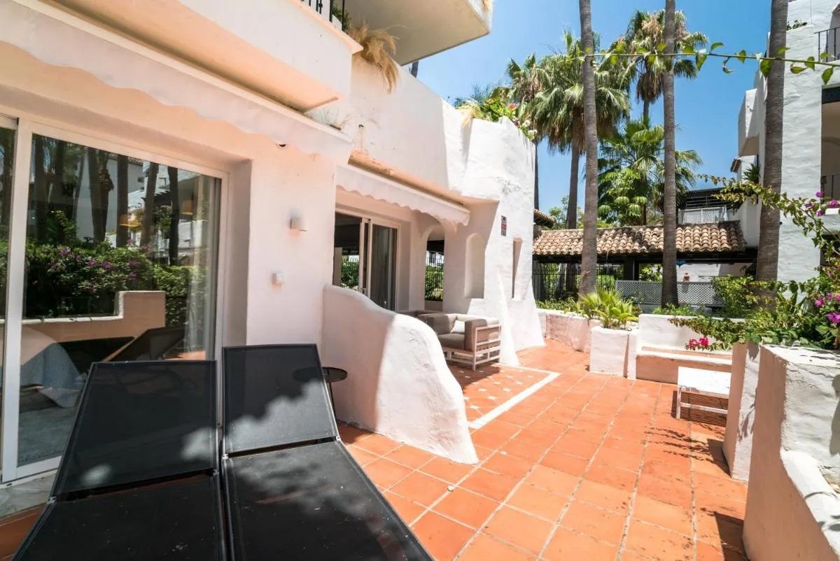 Image 6 of BRIGHT NEW APARTMENT IN PUENTE ROMANO