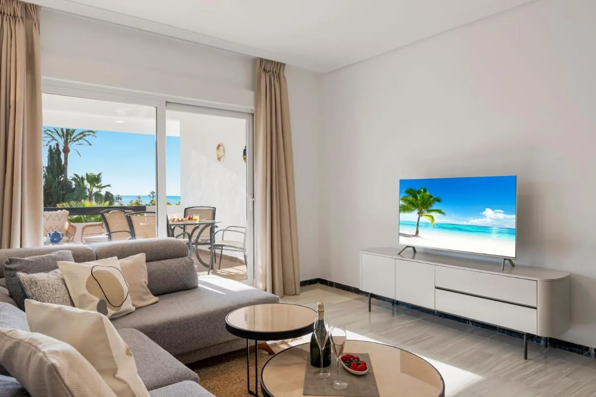 Image 5 of Banus Rentals Luminoso apartamento con vistas al mar