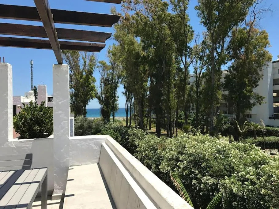 Image 2 of Beach Townhouse