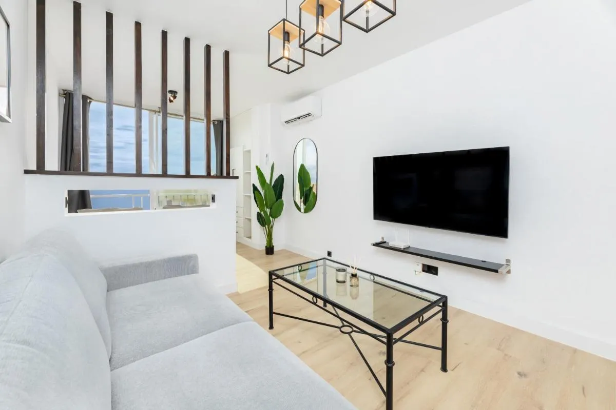 Image 5 of Beachfront PH Studio with amazing views RDR357