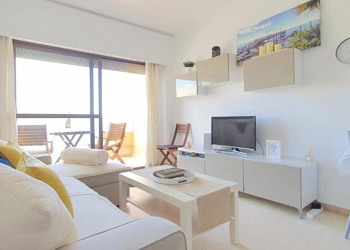 Image 2 of Beachfront Studio Apartment Marbella