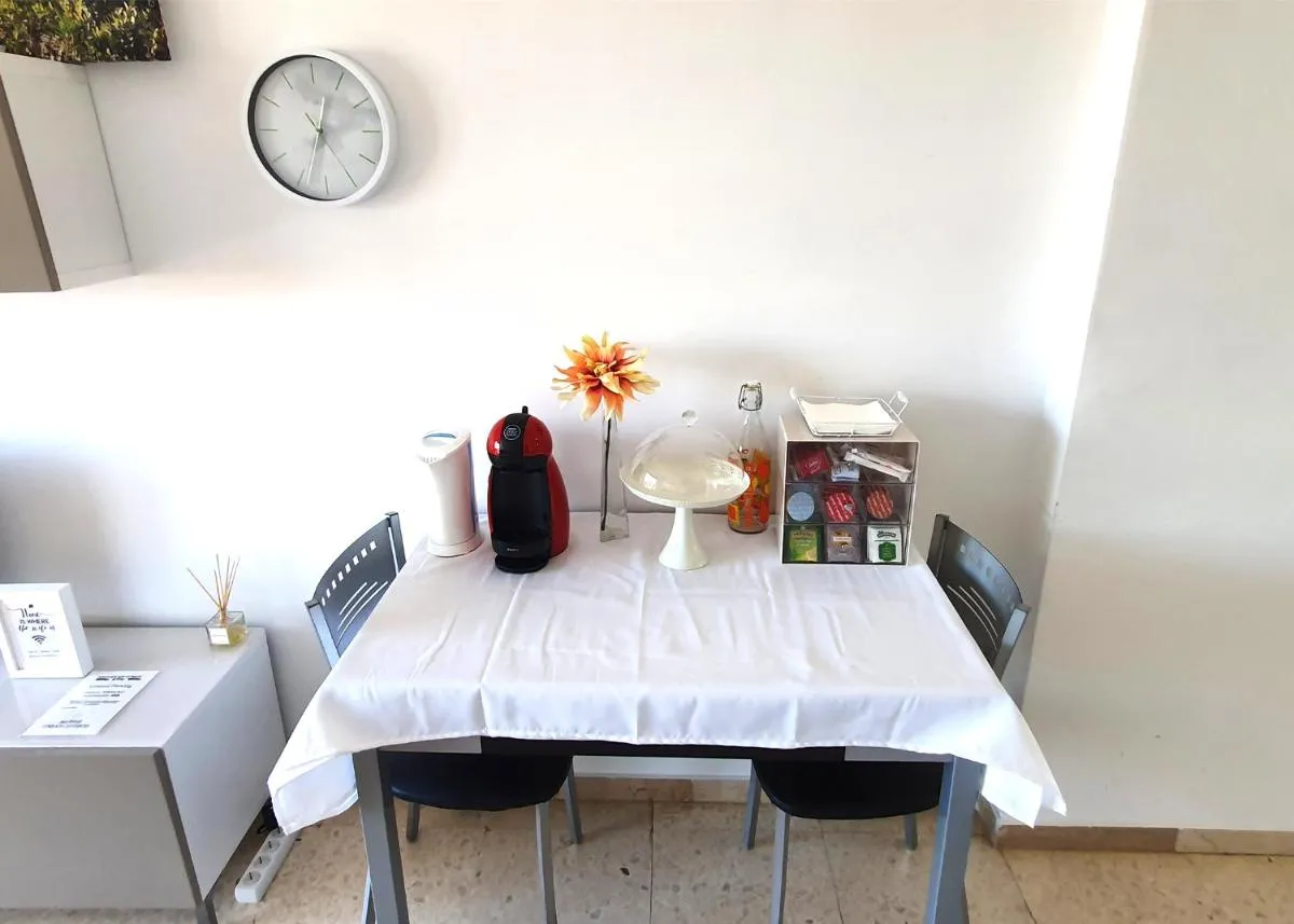 Image 4 of Beachfront Studio Apartment Marbella
