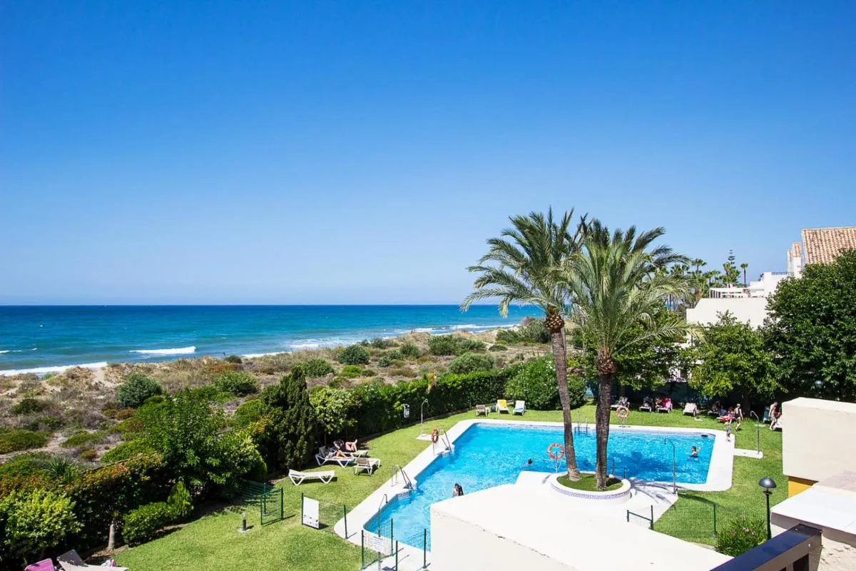 Image 1 of Beach front Studio in Elviria