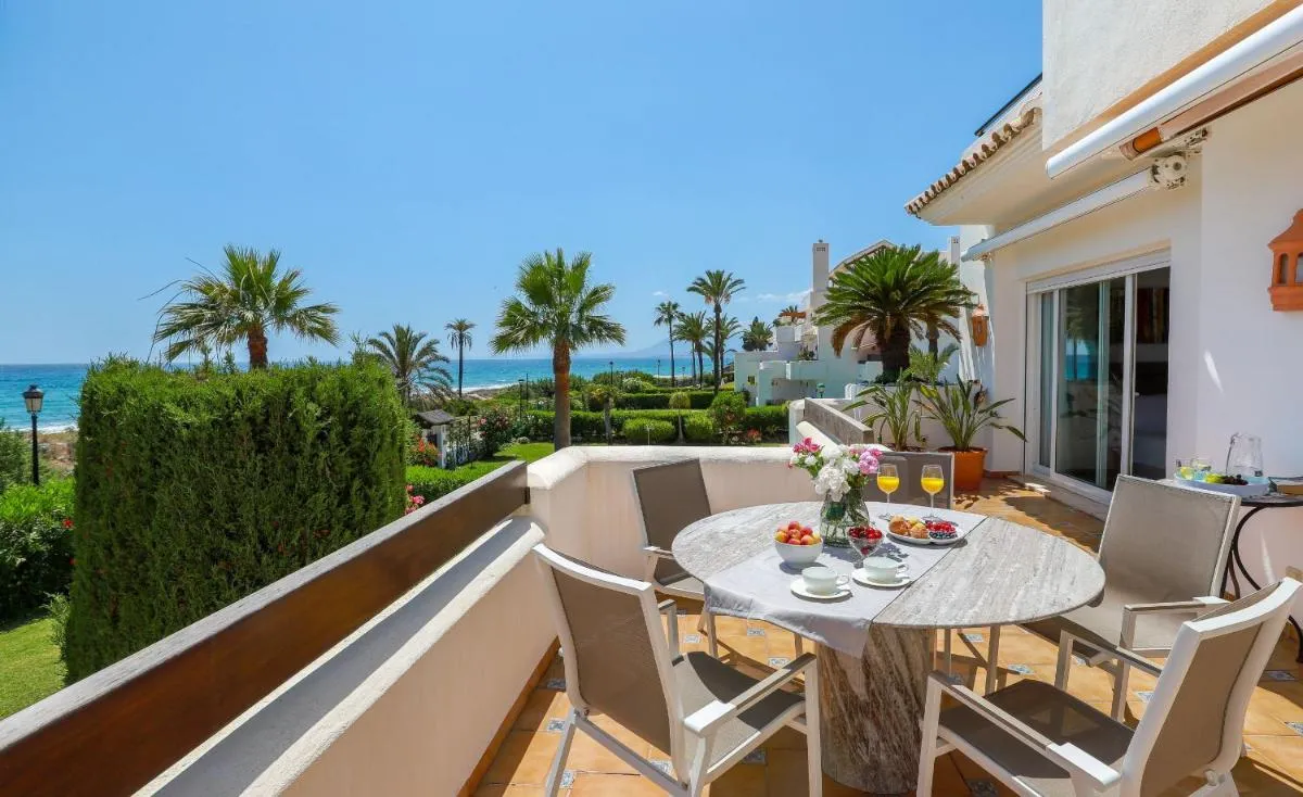 Image 1 of Beachfront luxury – Los Monteros Palm Beach