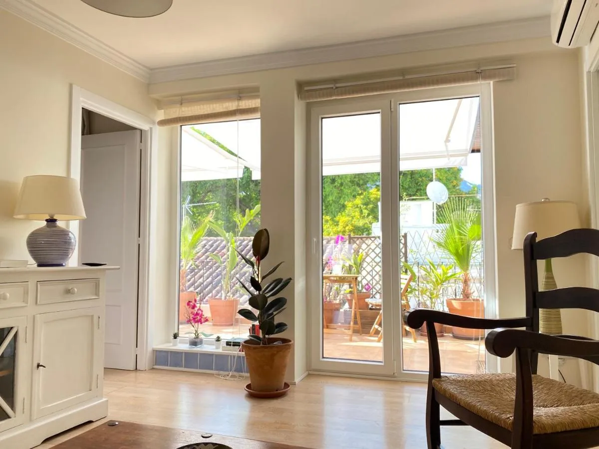 Image 4 of Big terrace penthouse in Marbella Old Town