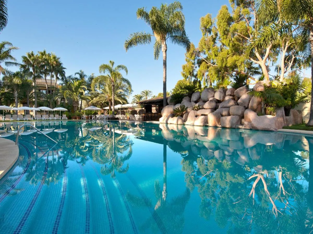 Image 2 of BlueBay Banús