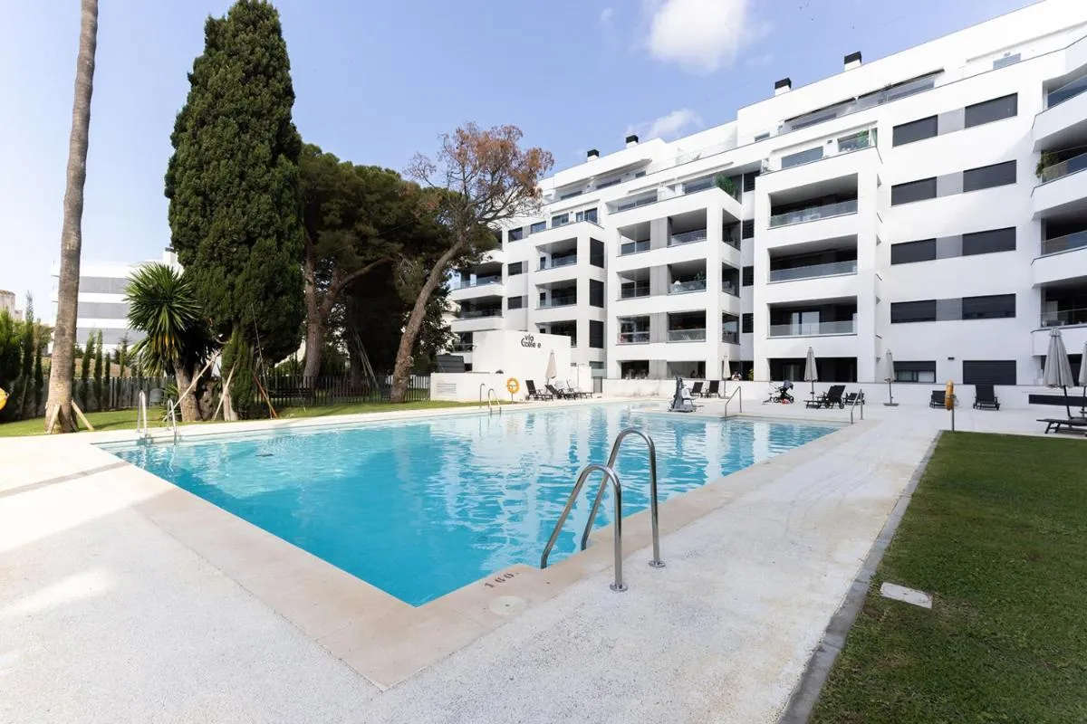 Image 1 of Brand new apartment with pool and SEA VIEW in Marbella