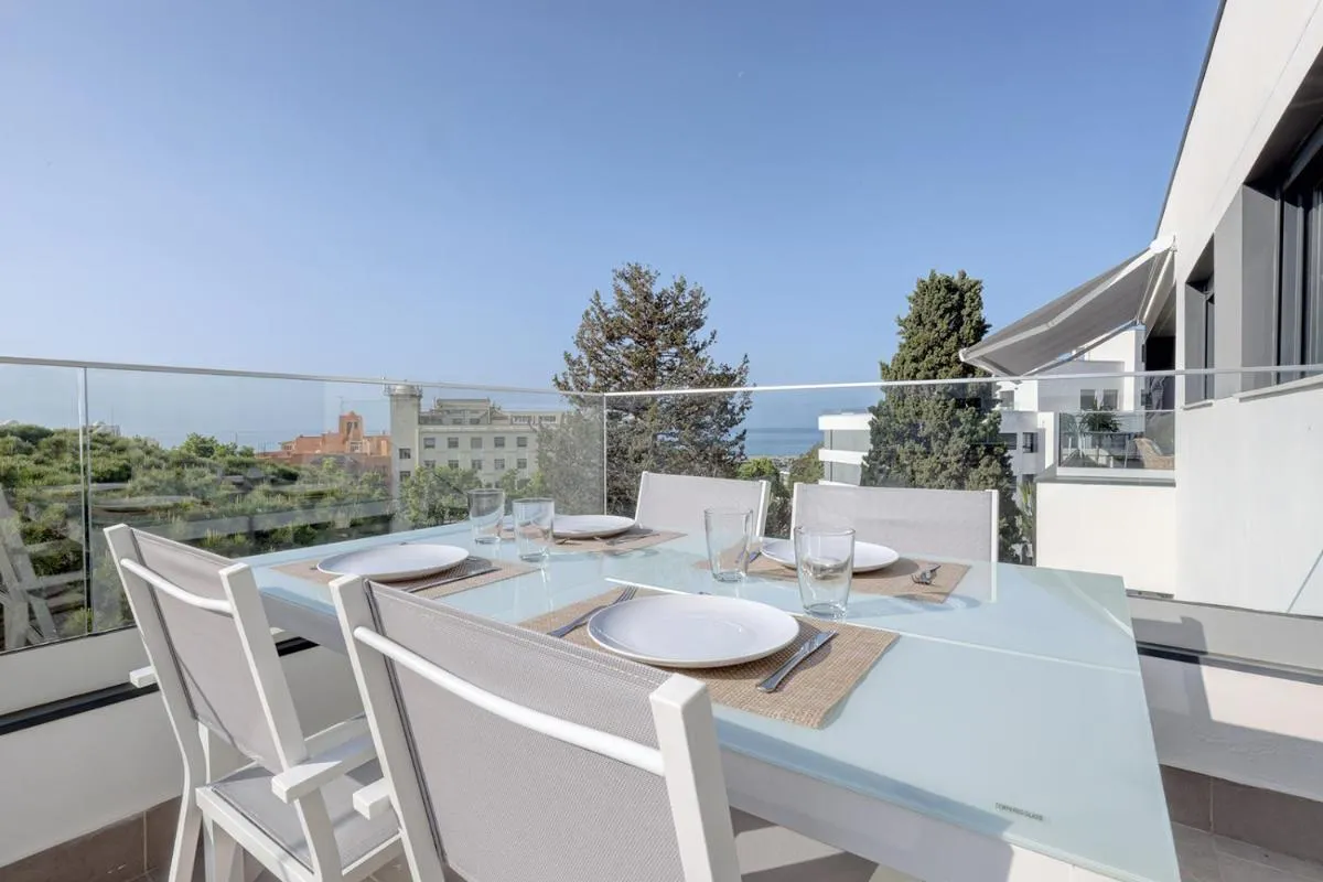 Image 2 of Brand new apartment with pool and SEA VIEW in Marbella