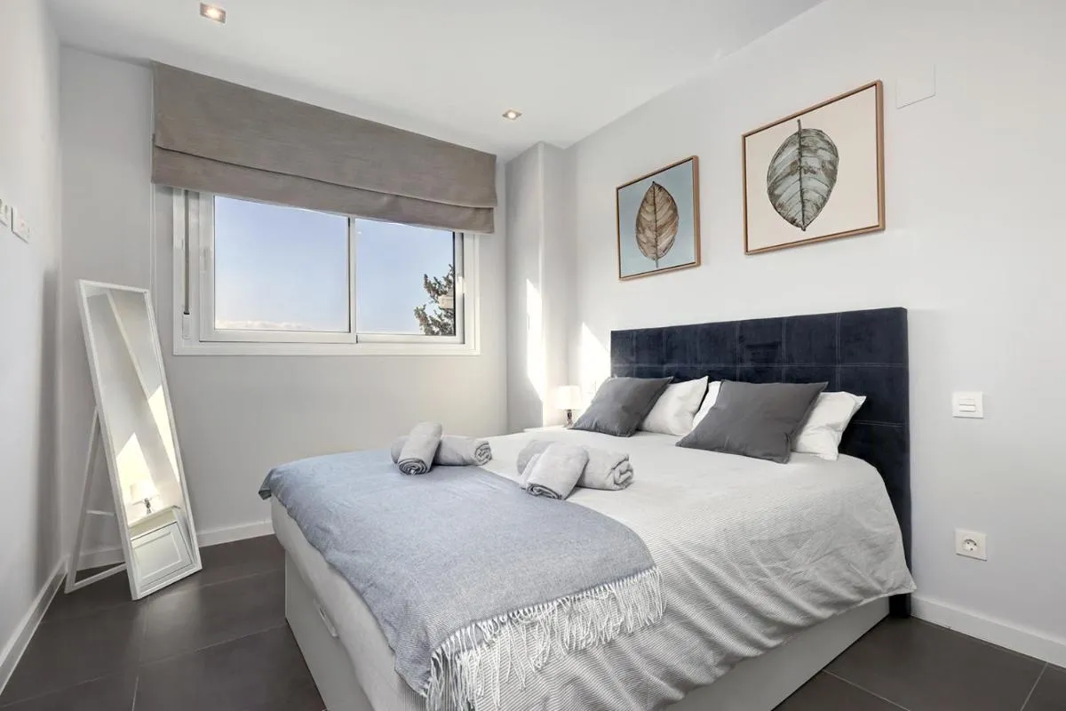 Image 3 of Brand new apartment with pool and SEA VIEW in Marbella