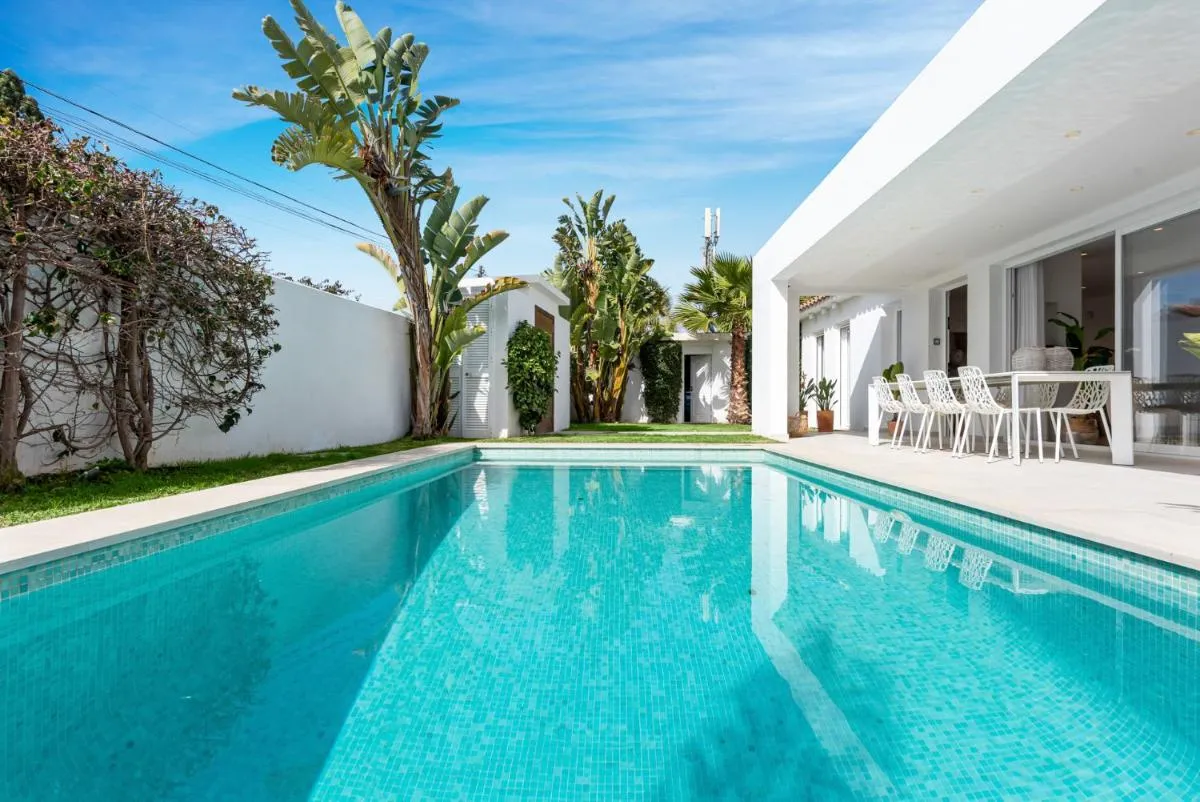 Image 4 of Casa Blanca