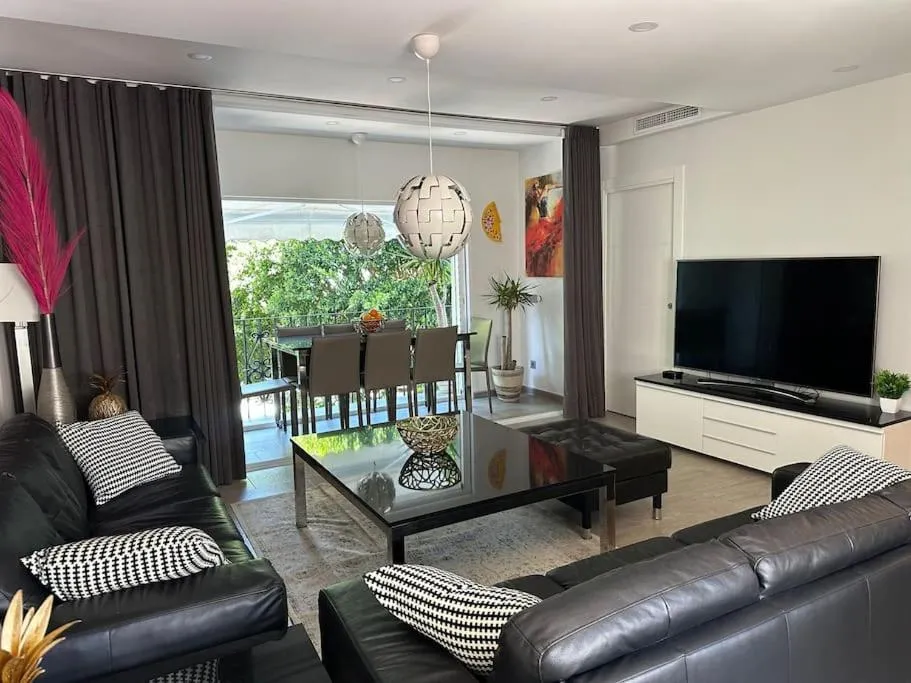 Image of Casa Frida Puerto Banús and Private Parking RDR337