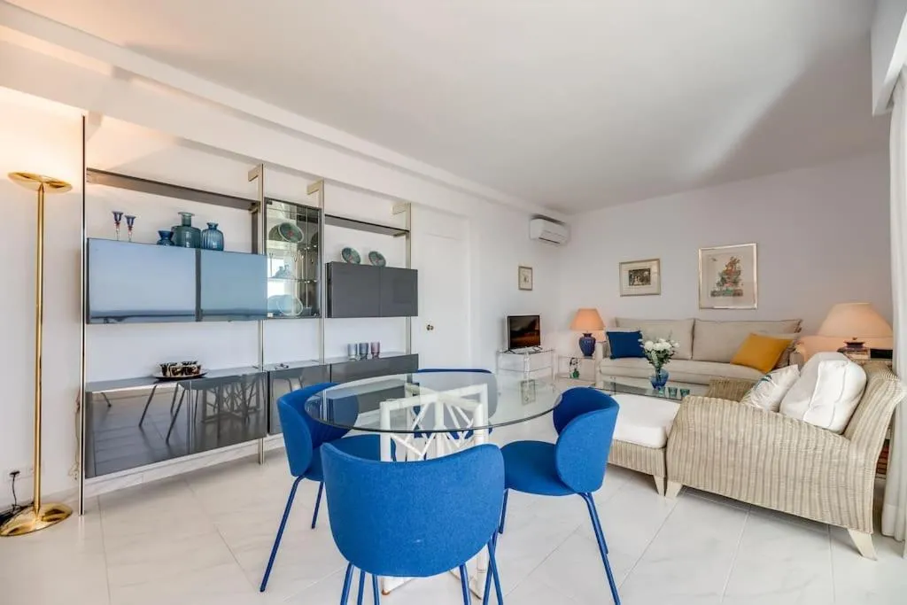 Image 4 of Charming Apartment with Sea Views