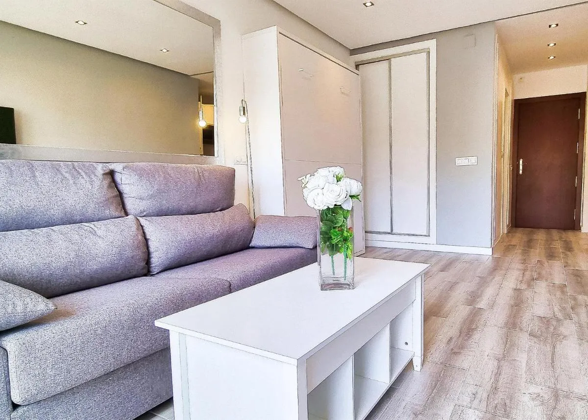Image 1 of Cibeles 904. Moderm Studio with Sea Views in Marbella centre.