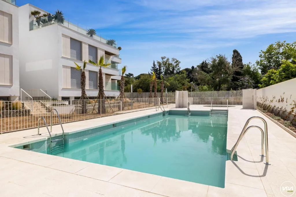 Image of Cosy Beach – Pool, Gym & Beach