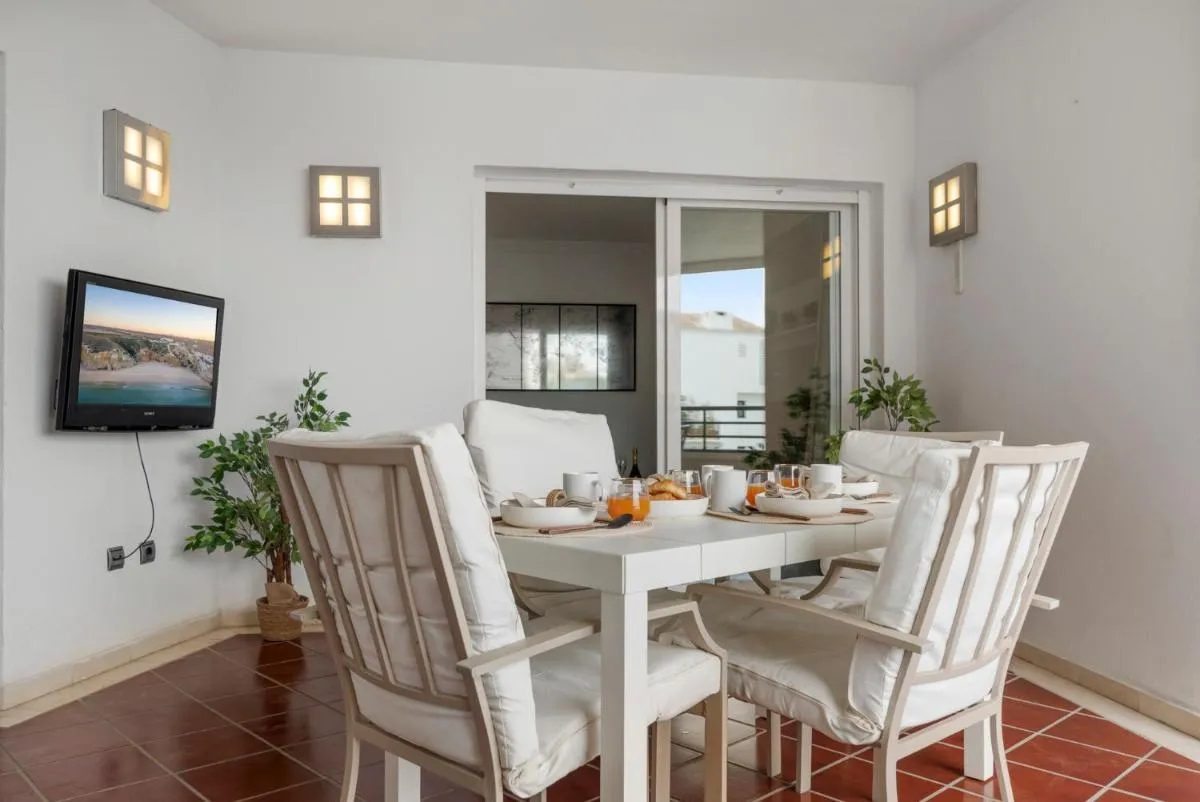 Image 2 of Cozy beach apartment at best location