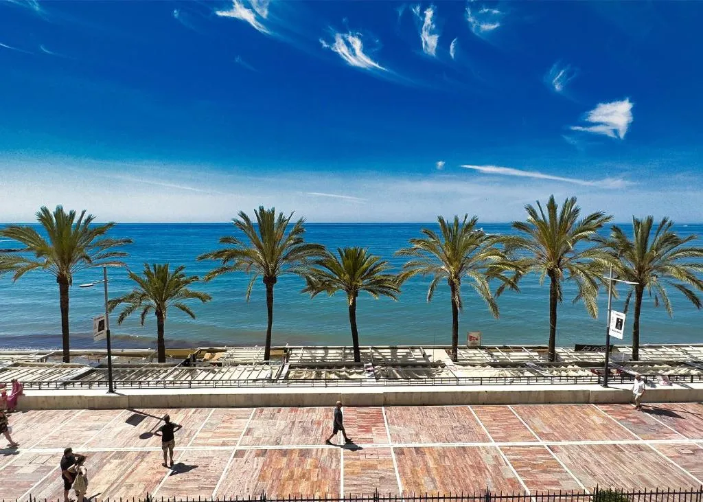 Image of Diana 206. Completely Renovated Apartment on the Beachfront.