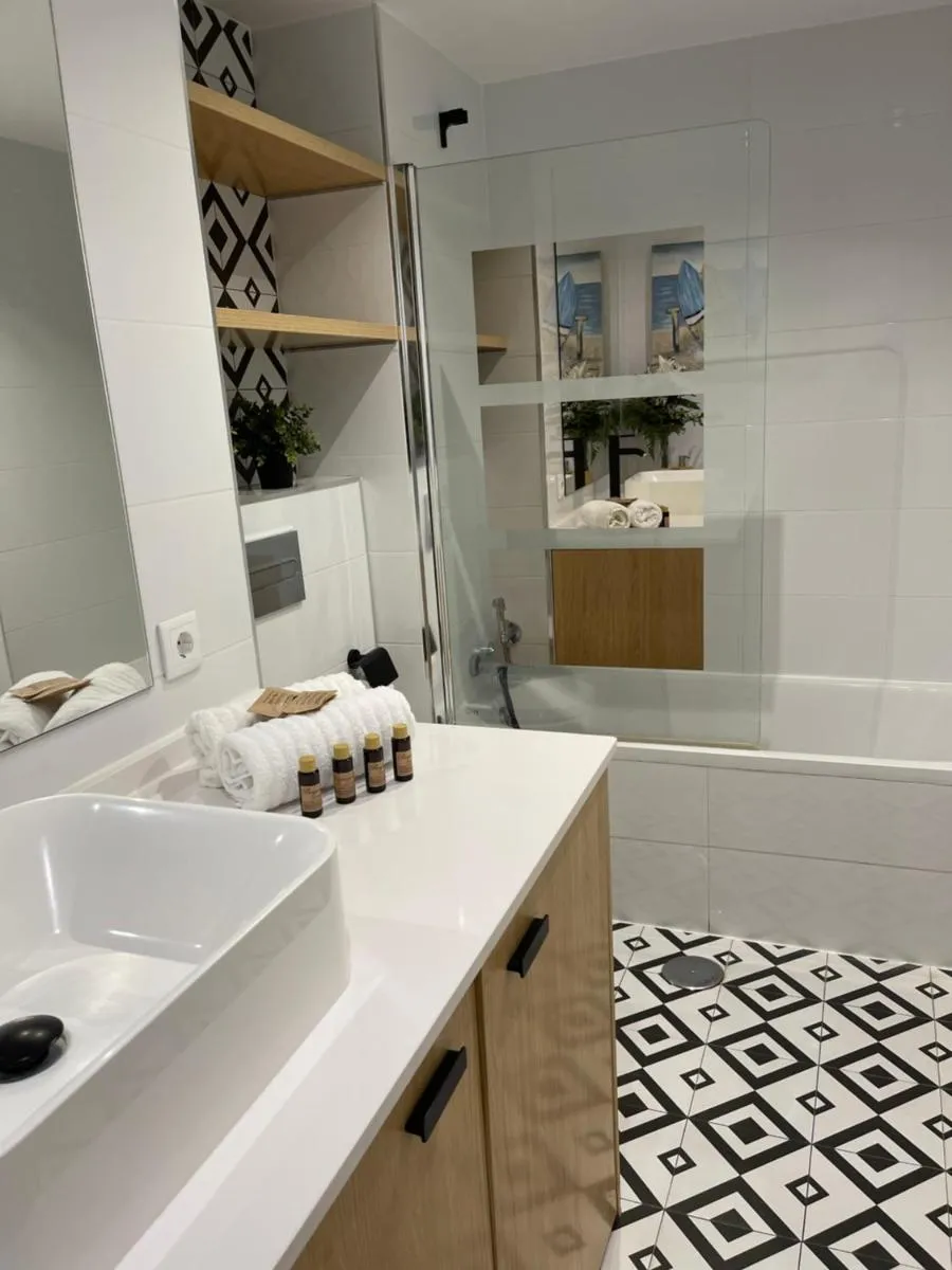 Image 2 of Duplex con encanto en Paseo Maritimo de Marbella