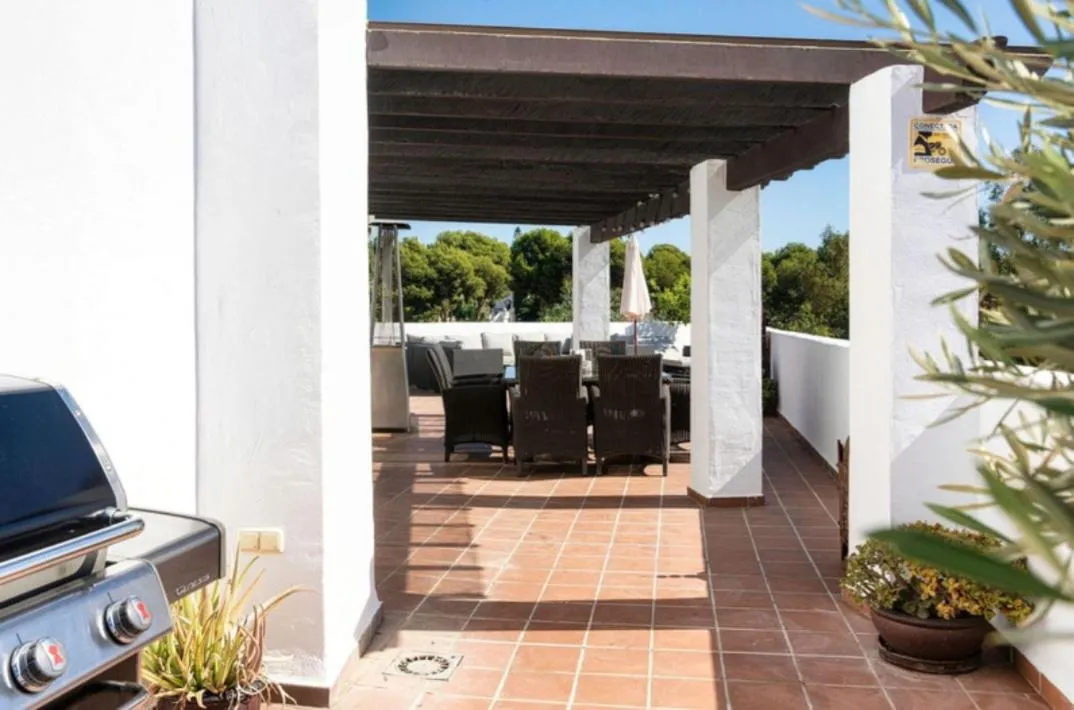 Image 2 of Duplex penthouse Casa M3 walking distance Puerto Banus