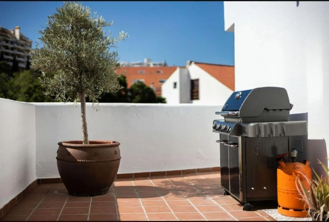 Image 5 of Duplex penthouse Casa M3 walking distance Puerto Banus
