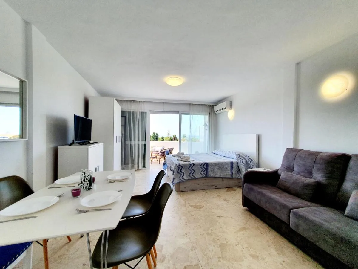 Image 4 of Estudio Coronado 324