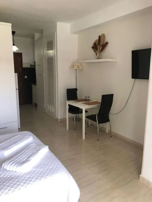 Image 3 of Estudio Torre de Andalucía