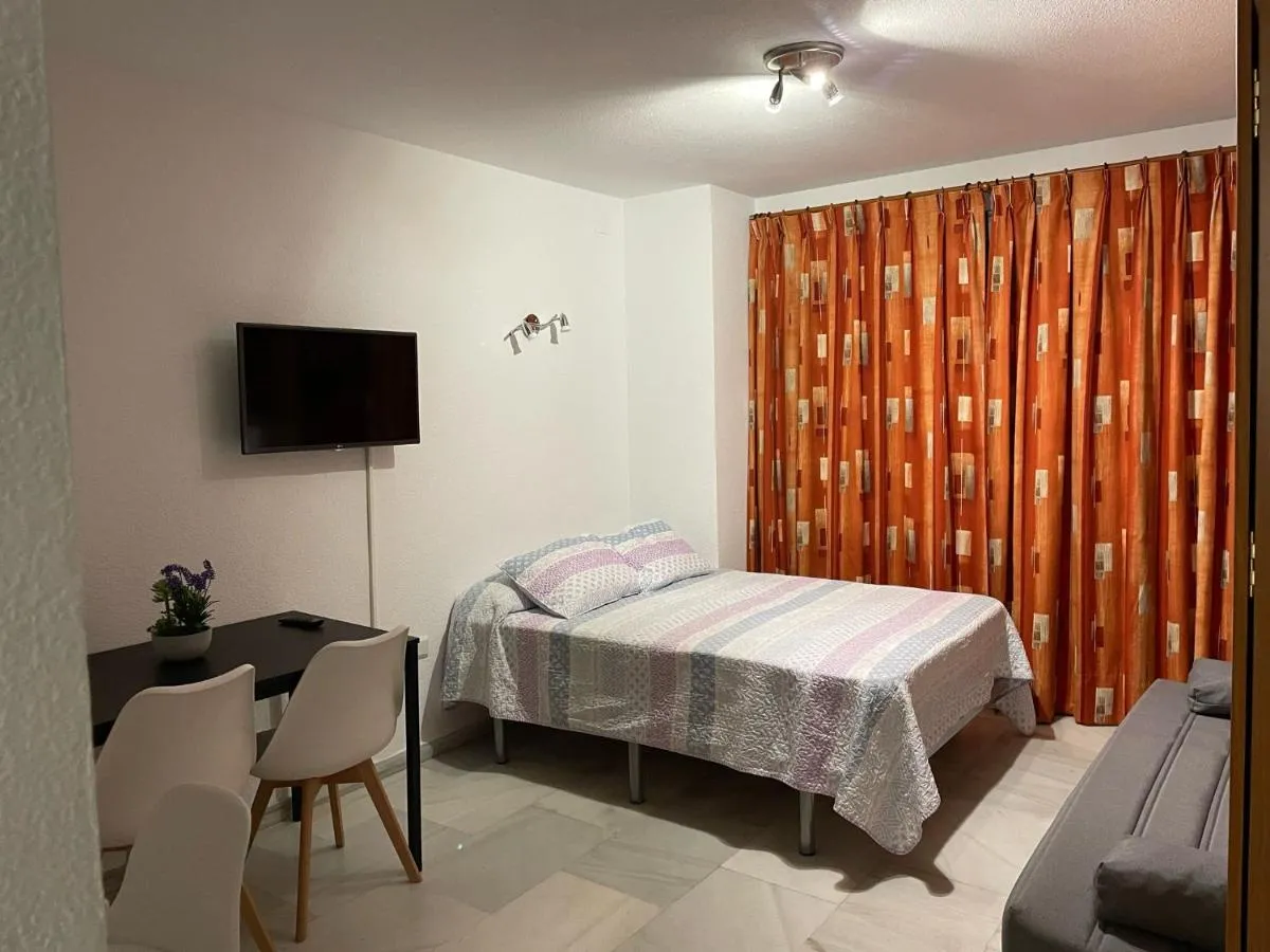 Image 1 of Estudio muy céntrico en Marbella