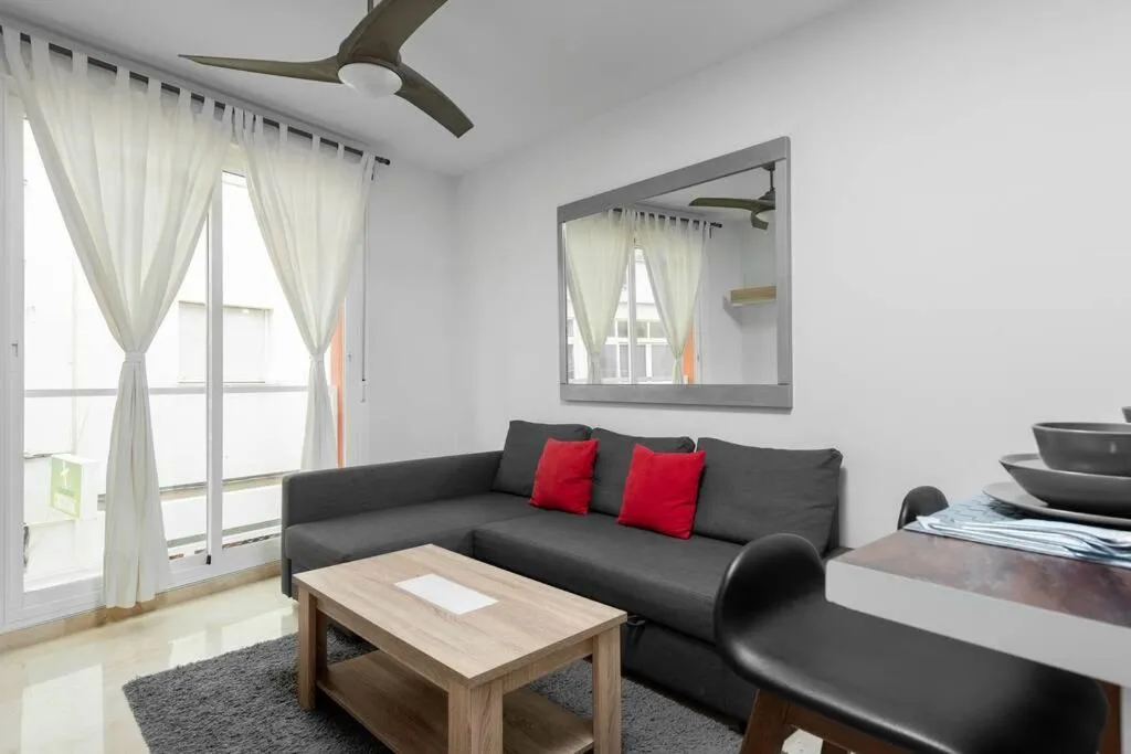 Image 3 of Excellent Location Bulevar San Pedro Alcantara-Marbella