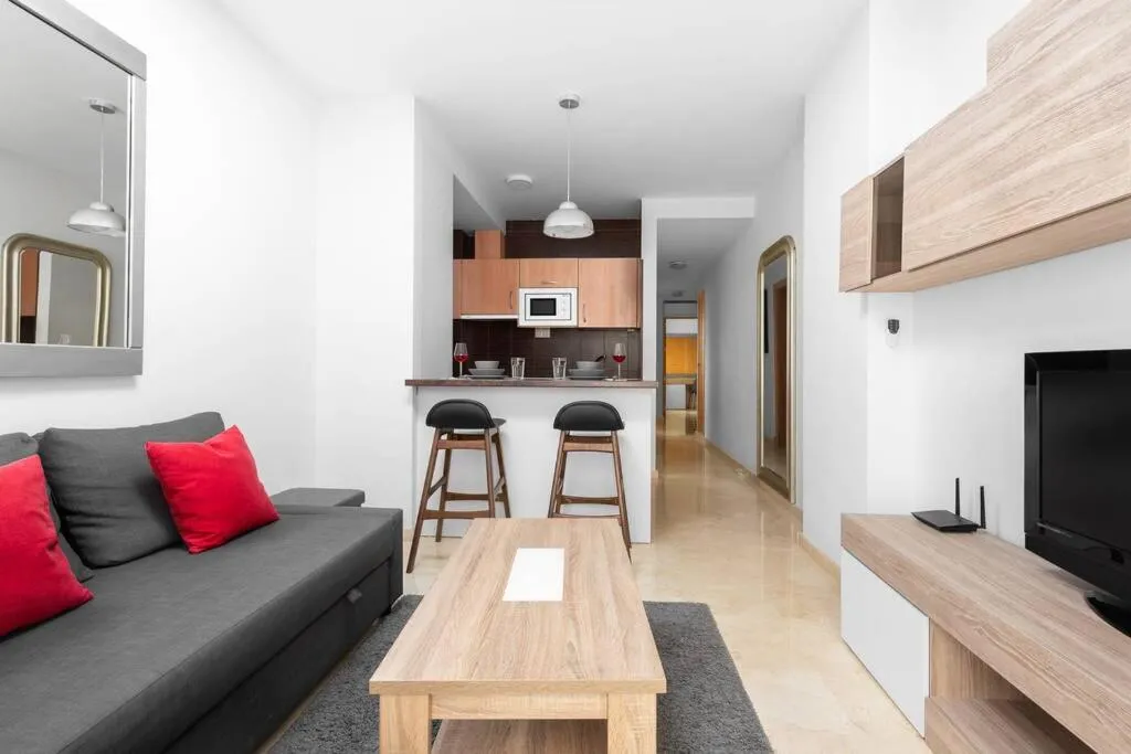 Image 2 of Excellent Location Bulevar San Pedro Alcantara-Marbella