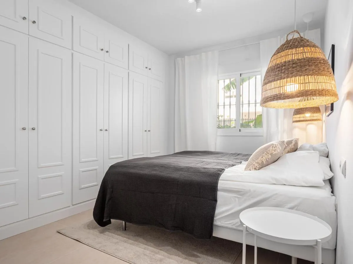Image 3 of FRESH Renovated 2 bed Apt in best location RDR236