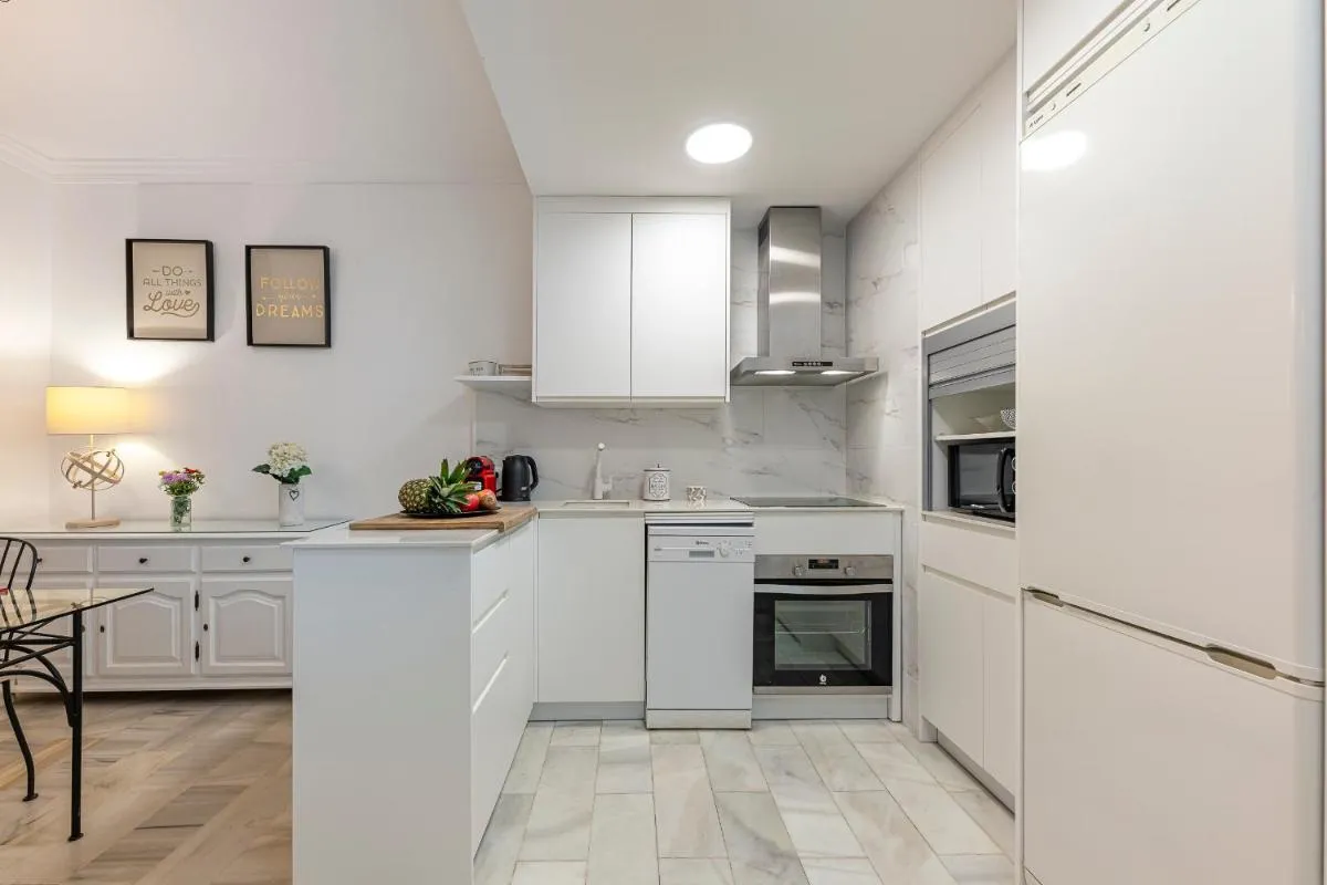 Image 2 of Fancy 2BR in Golden Mile close to the beach