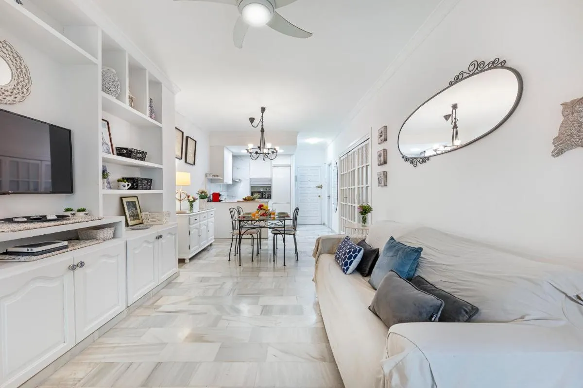 Image 6 of Fancy 2BR in Golden Mile close to the beach