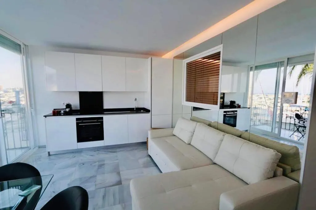 Image 5 of First Line Puerto Banus Harbour, 3 bedroom Luxury Apartment, Marbella