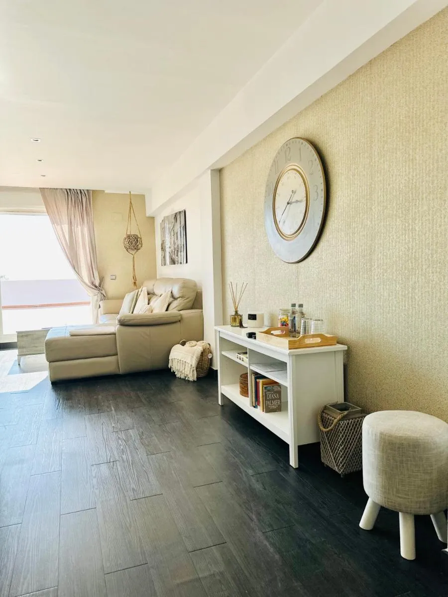 Image 4 of Frente a la playa Apartamento Boutique en Marbella