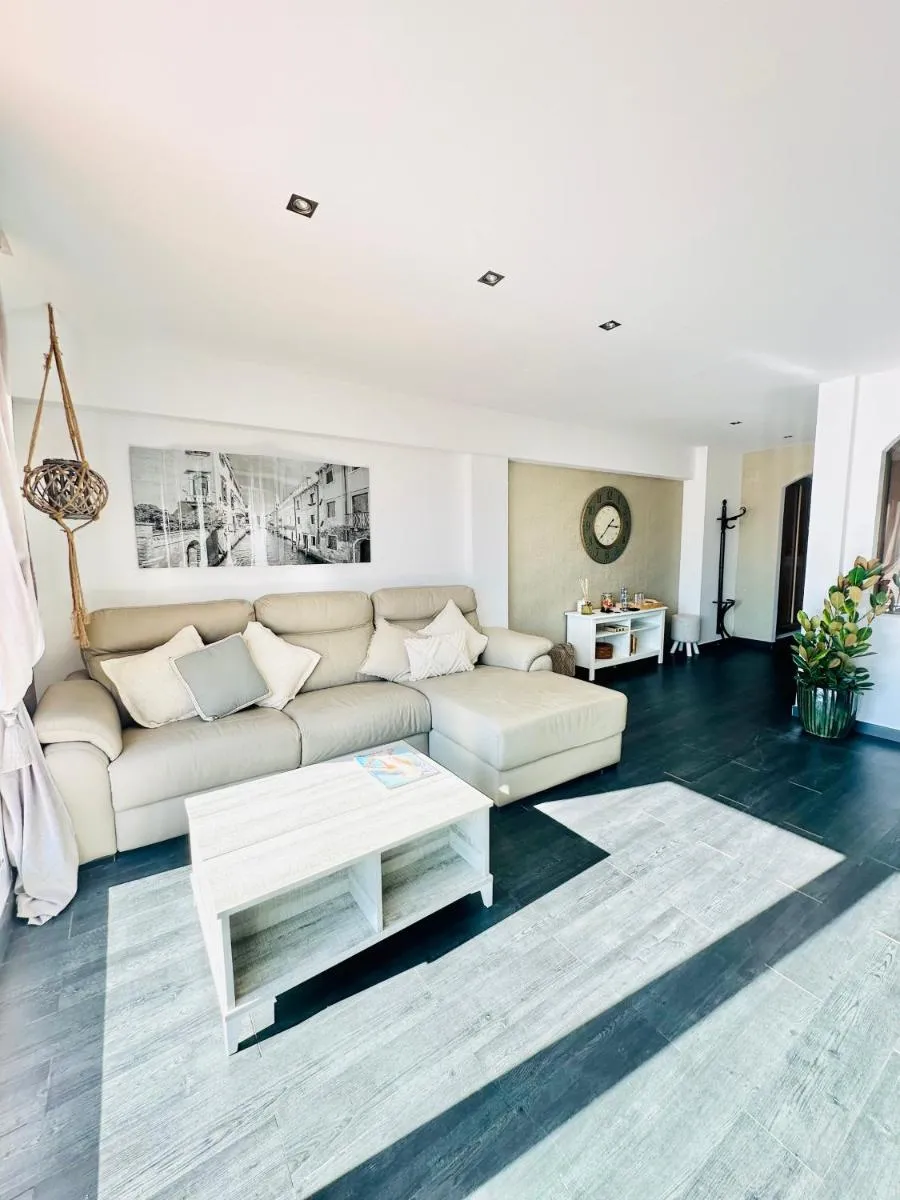 Image 3 of Frente a la playa Apartamento Boutique en Marbella