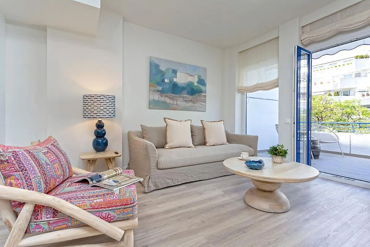 Image 2 of Genteel Home Marbella House Beach