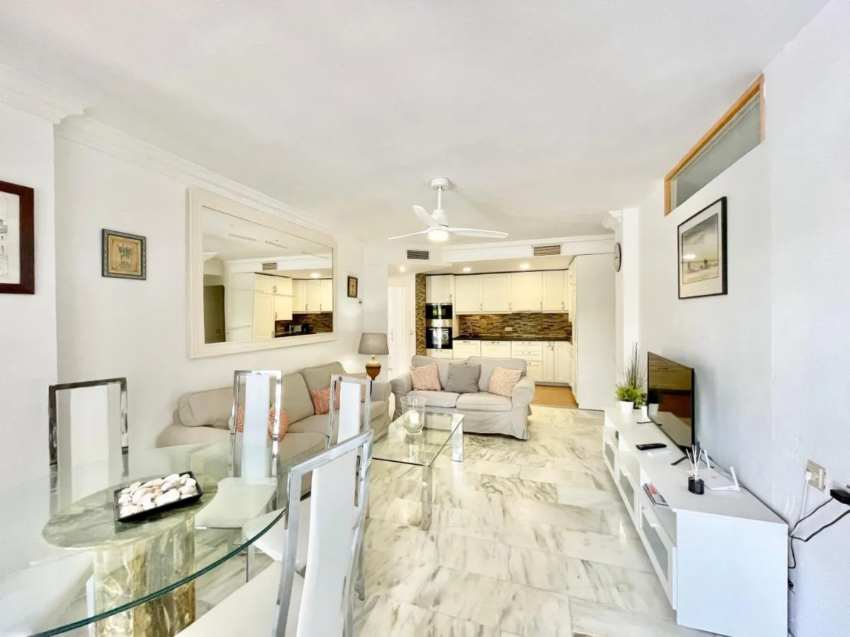 Image 4 of Golden Beach La Palma – EaW Homes