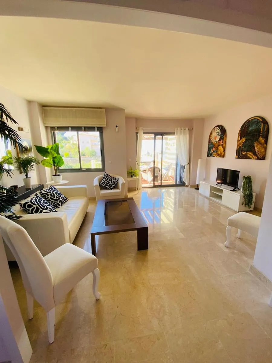 Image 4 of Golden Dreams of Marbella