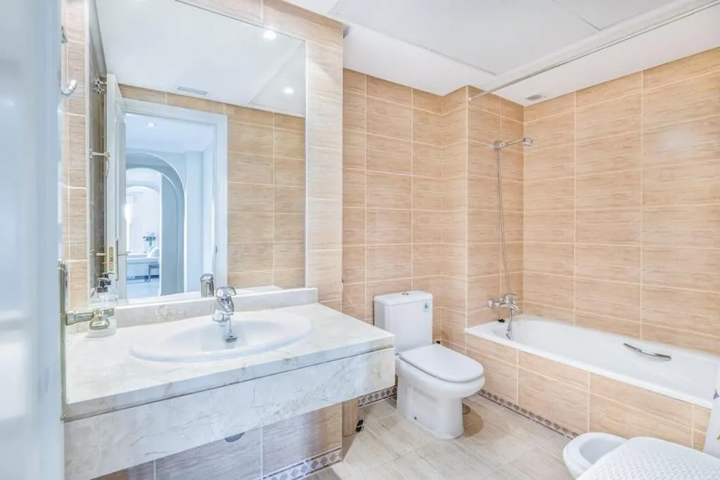 Image 4 of Great 3 bedroom Dama de Noche Apartment RDR363