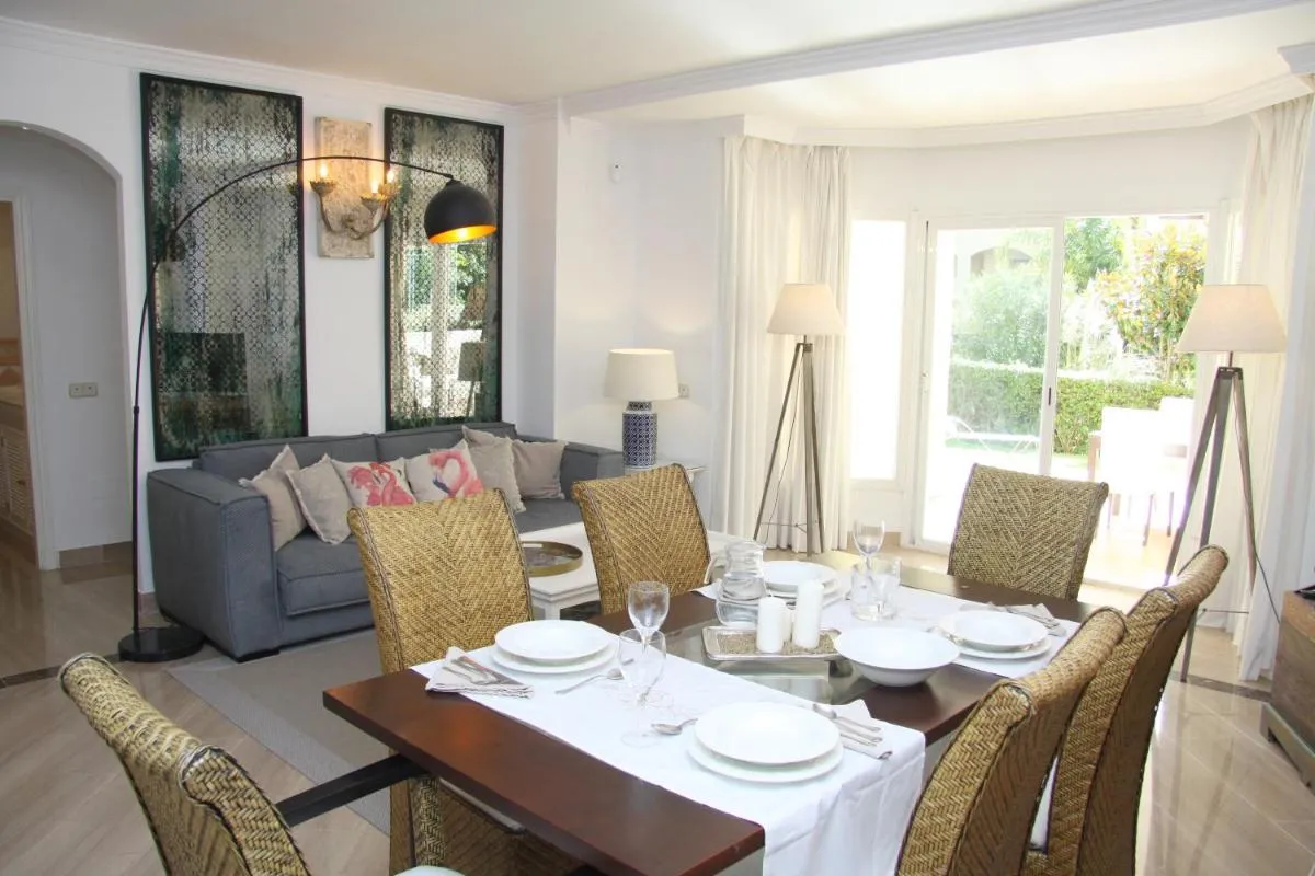 Image 4 of Hacienda Playa Elviria 300 m playa,jardin , 2 hab ,MARBELLA