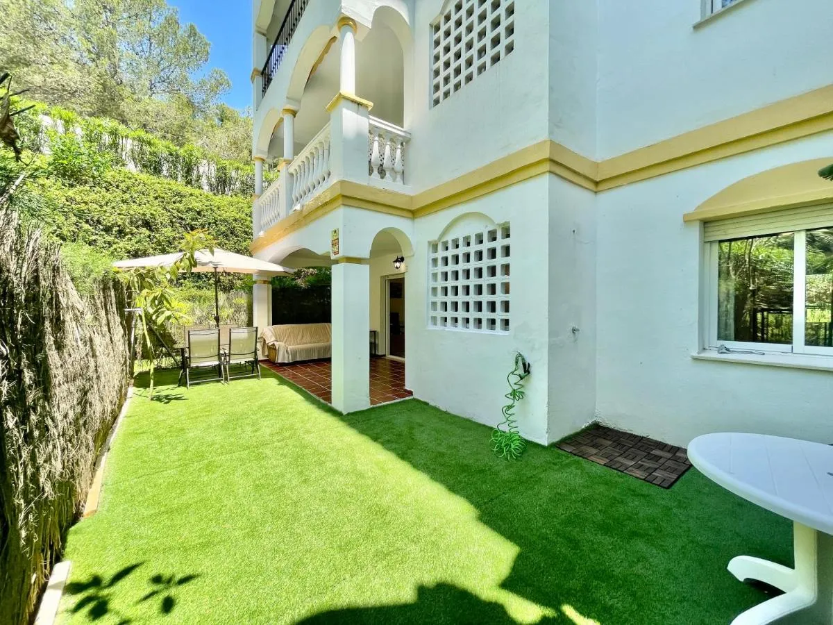 Image 1 of Hacienda de los Nagueles Golden Mile – EaW Homes