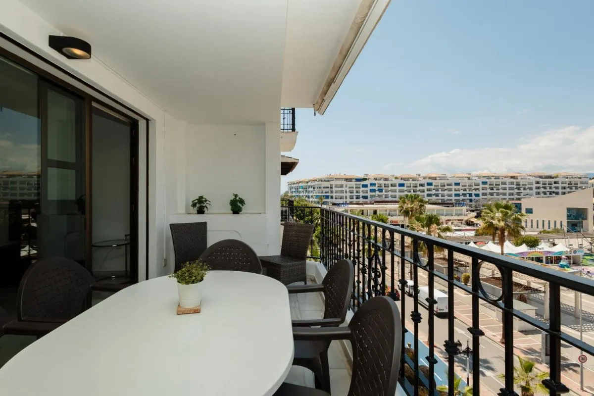 Image 4 of Holiday apartment, with parking space, in the heart of puerto Banus